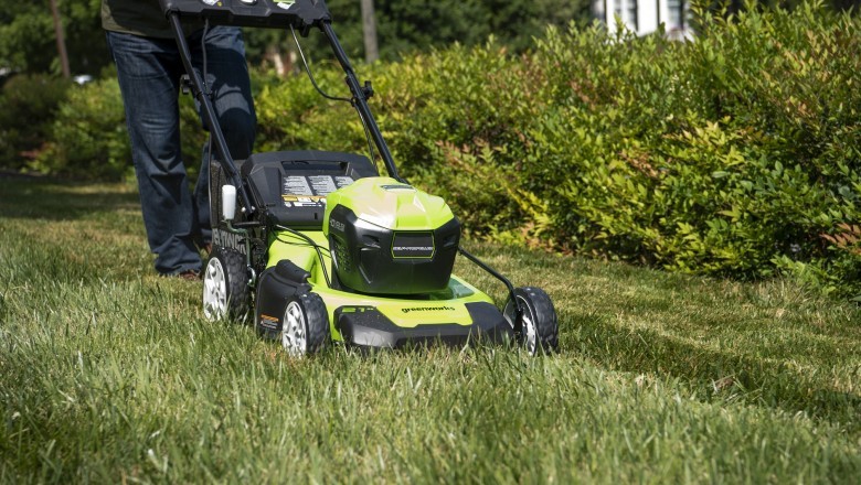 5 Tips to Get Your Lawn Ready for Fall and Beyond