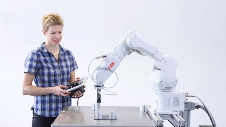 Industrial Robot Software Market Forecast, Trend Analysis & Competition Tracking - Global Market Insights 2021 to 2027