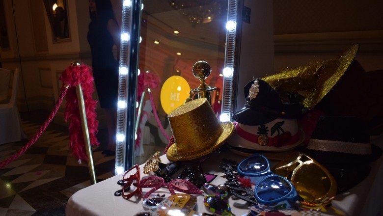 Wedding Photo Booth for Maximum Enjoyment