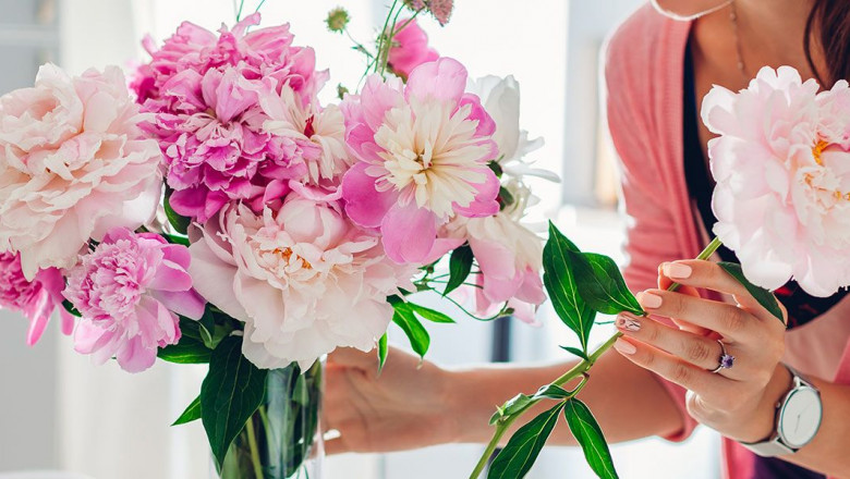 An Ultimate Guide for Happy Name Day Flower Bouquets