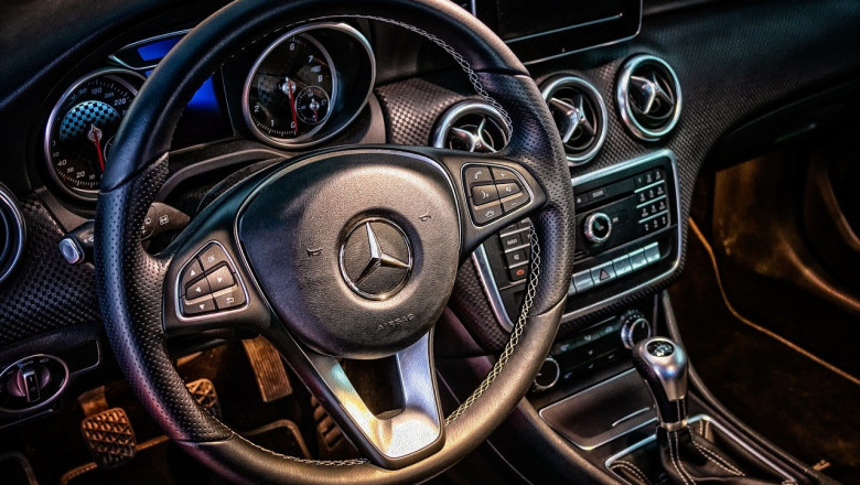 How does car financing work?