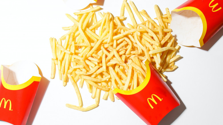 What time does McDonalds serve lunch?