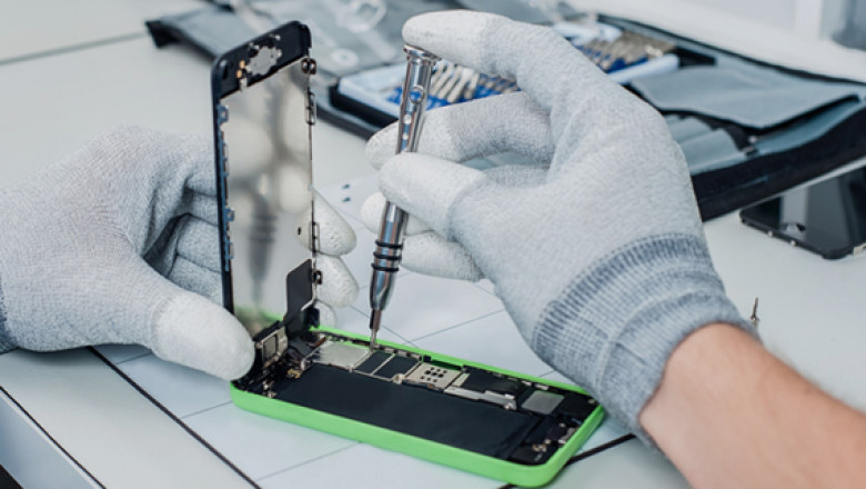 Why Choose MacBook Repair Services by GadgetZone+?