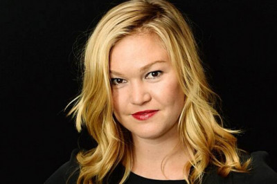 Julia Stiles Bio 2022: Age, Wiki, Net Worth