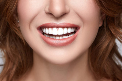 Broken Tooth Filling and Replacement