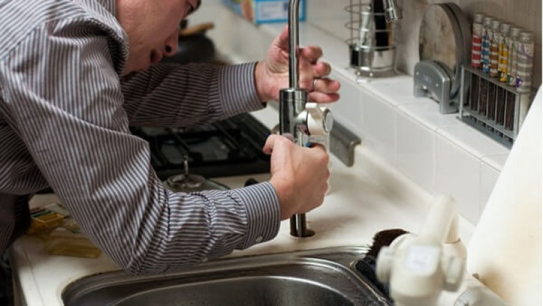 Home Plumbing Services in Pakistan | Muqit.com