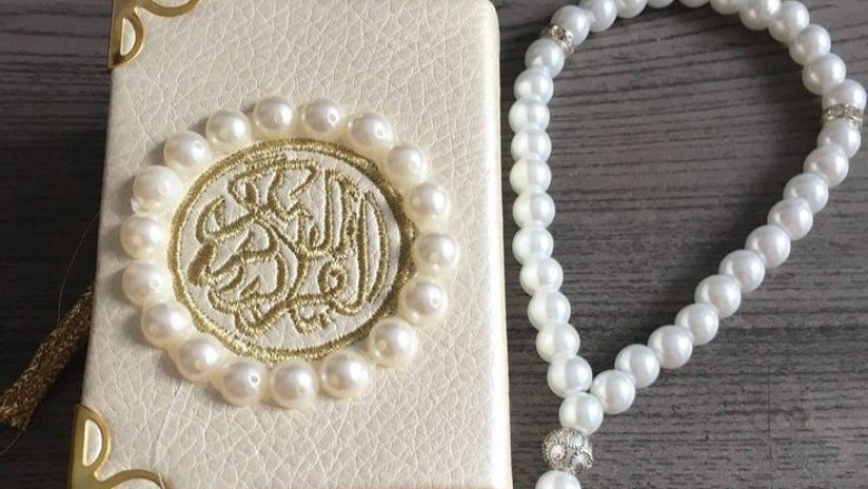 Online Islamic Shop - Praying Mat The Best Thing For Gift