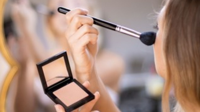 4 Makeup Tips for Luminous Skin Year-Round