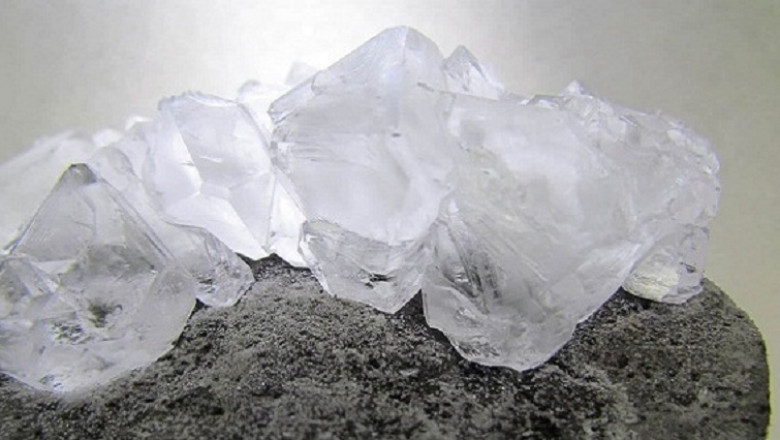 There are many uses for ammonia, both in the commercial and domestic arenas.