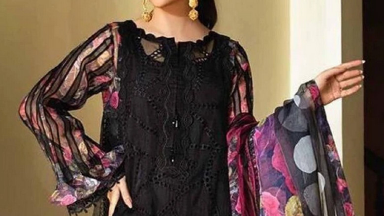 Afrozeh Chiffon Suit  exclusive at Replica Zone Pakistan