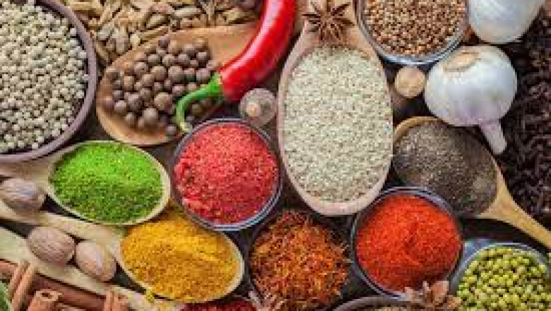 Chemical Chemicals Added To Meals To Improve Flavour, Texture, Colour, Appearance, And Consistency  Are Known As Food Additives