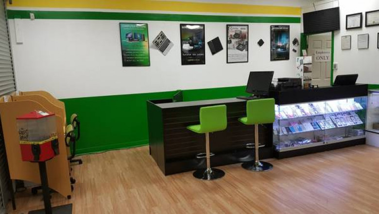 Looking For a Smartphone Repair Service Providing Company? Read This Article