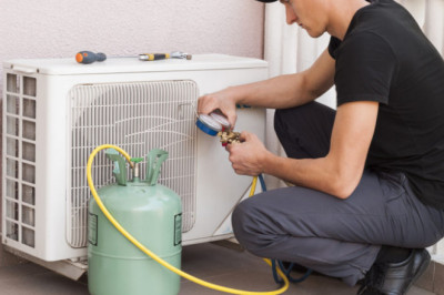 Four Probable Reasons Behind Ice Frosting on Cooling Systems