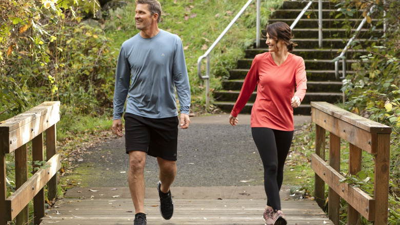 5 Tips for Staying Warm Without Overheating This Winter