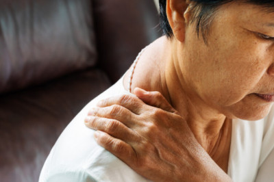 Types of exercise for the treatment of neck pain or neck injury