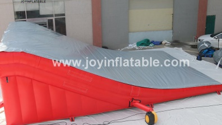 WHAT'S AN AIRBAG?