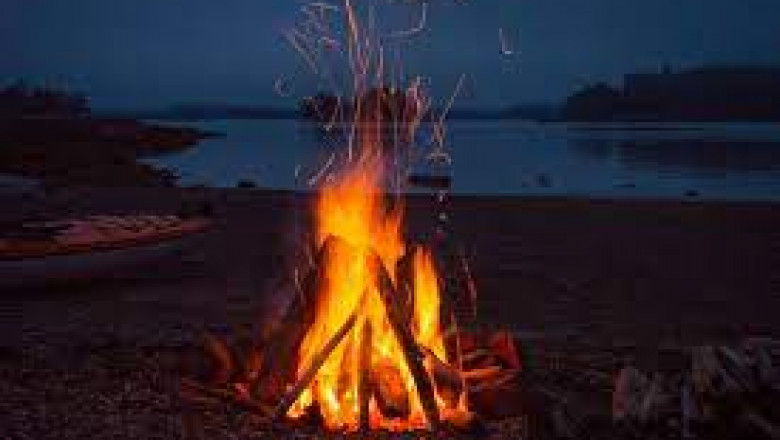 CAN YOU LEAVE A FIRE PIT BURNING OVERNIGHT?