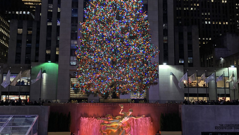 TRADITIONAL WAYS TO CELEBRATE CHRISTMAS IN AMERICA