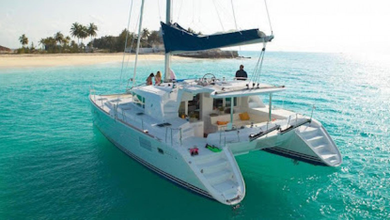Is it possible to sail a catamarans around the world?