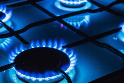 It is a flammable hydrocarbon gas that is used as a fuel for vehicles, heating, and cooking