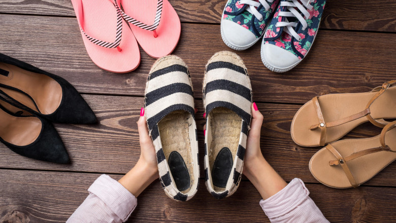 Plain Sneakers Distributors - Top Plain Sneakers Distributors To Deal With For Cheap Prices!