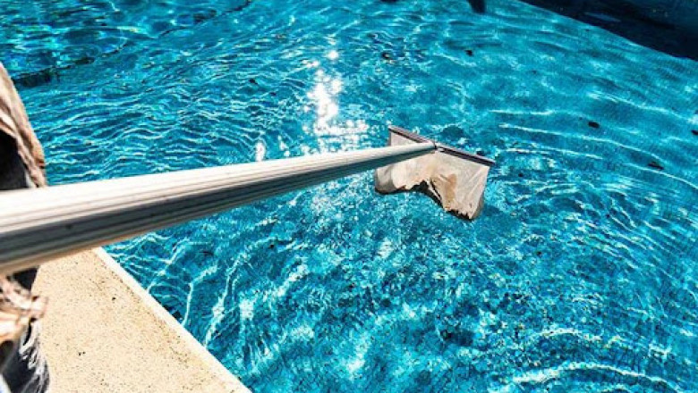 Swimming pool cleaning company in Dammam