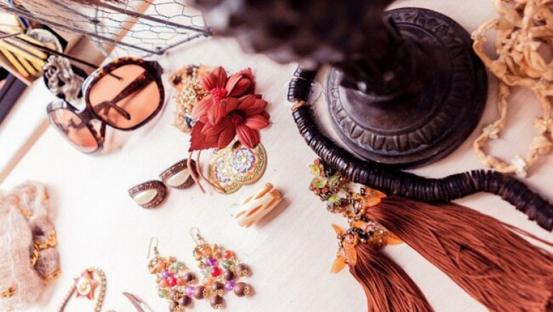 Wholesale Womens Accessories - Ways To Select Best Wholesale Womens Accessories For Your Store In Uk!