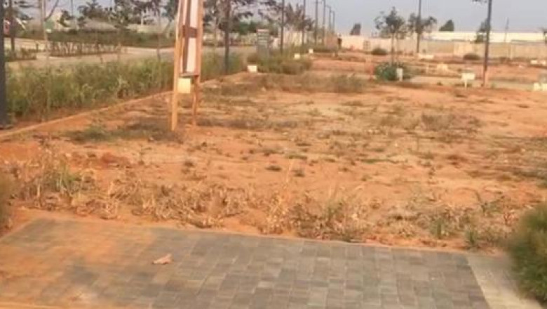 Plots for Sale near Airport and Yamuna Expressway
