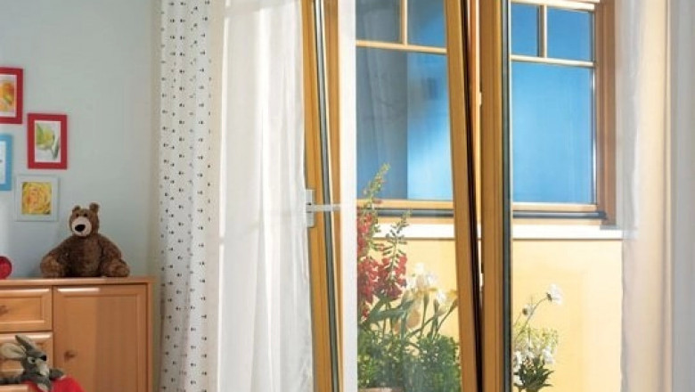 Get the best patio doors installed in the United States with the help of Hawkeye Windows And Doors.