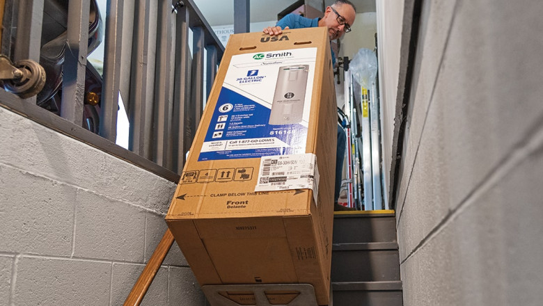 4 Pieces of Material Handling Equipment That Appliance Repair Businesses Need