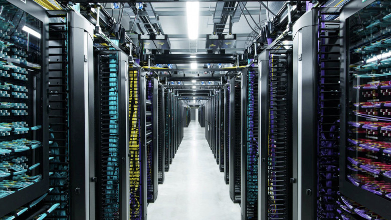 Data Center Fabric Market is expected to grow at a CAGR of 21.2% during 2021-2026
