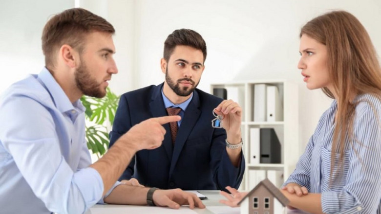 What Happens When You Hire A Divorce Lawyer?