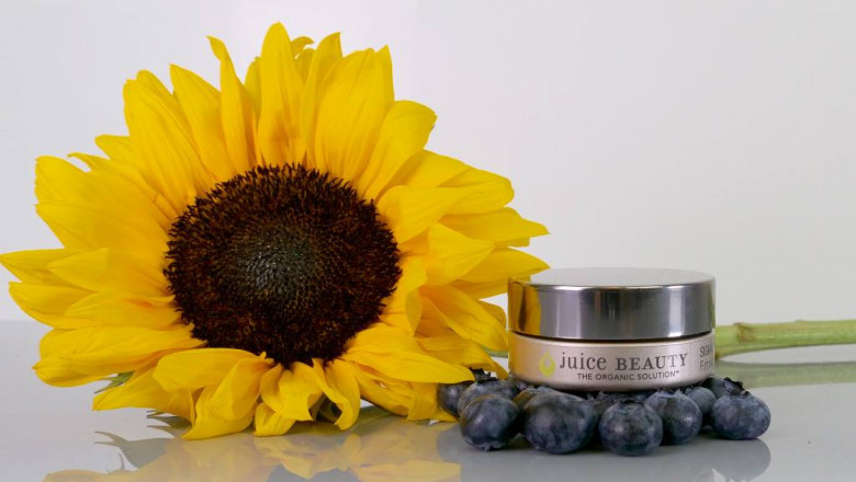 How To Combine Clean Beauty and Mindful Meditation into Your Nightly Routine