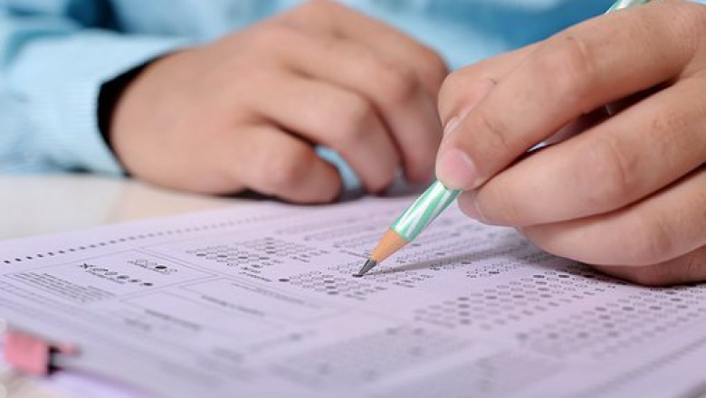 Tests for study abroad program; GRE, GMAT, SAT & ACT, what are they ? which one should you choose ?