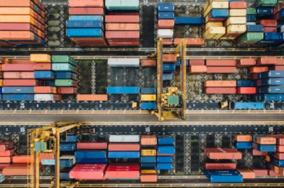 No drop in US consumer demand; 300,000 TEUs more deployed in 2022