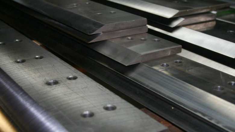 Sharpening Services with Tristate Knife Grinding