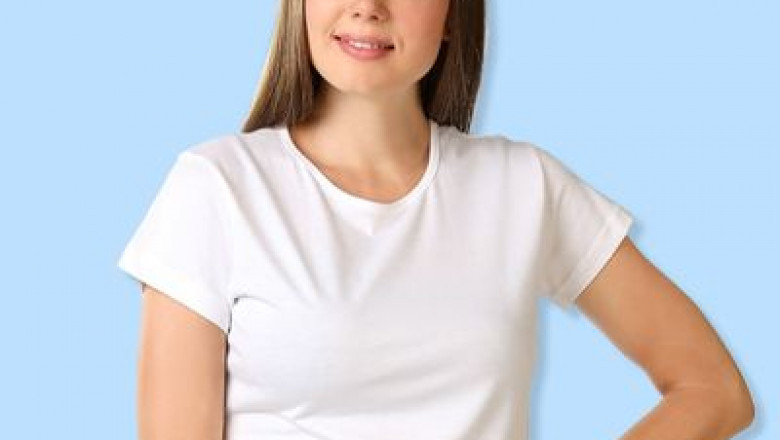 Why Should One Buy A Whit Crop Top From Online Fashion Store?