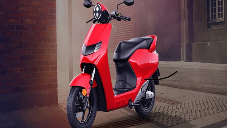 Bounce Electric Scooter Has Pioneered Use Of A Lead/Sodium Silicate Battery.