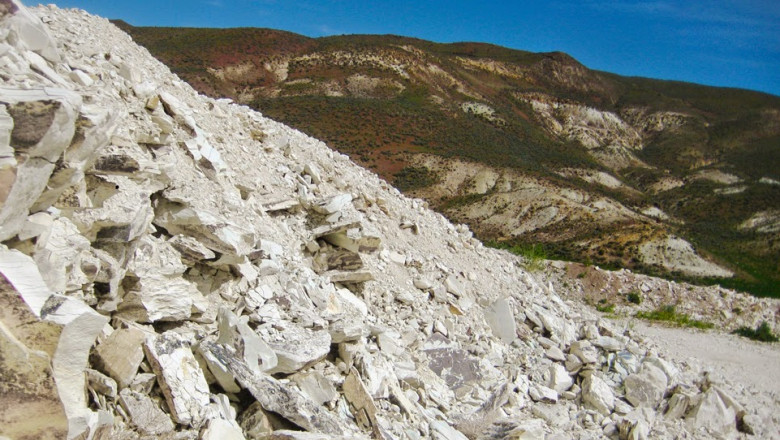Alumina-Silica-Rich Natural Zeolites Have Wide Applications As Adsorbents Due To Their High Alumina-Silicate Content.