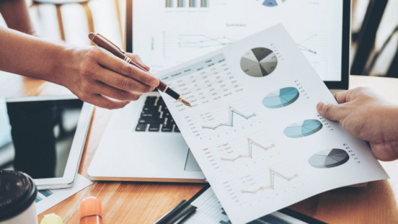 How Can A Professional Financial Advisor Help ?