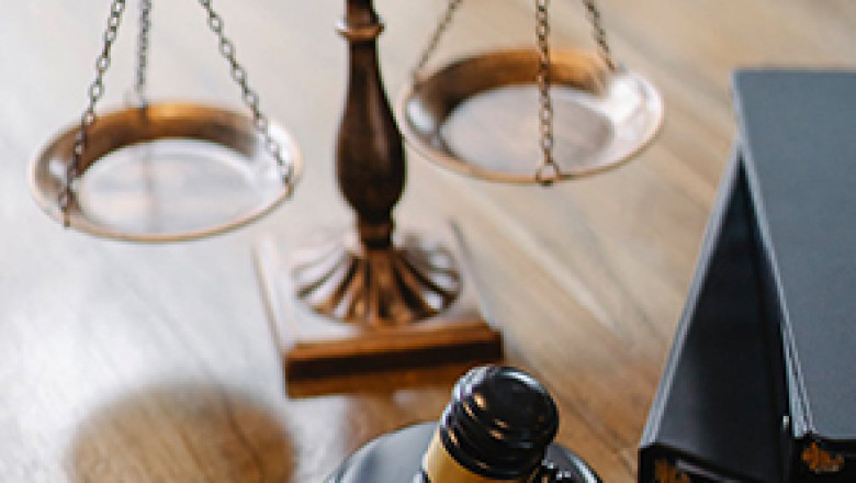 What Happens if You’re Injured While Riding in a Lyft or Uber?