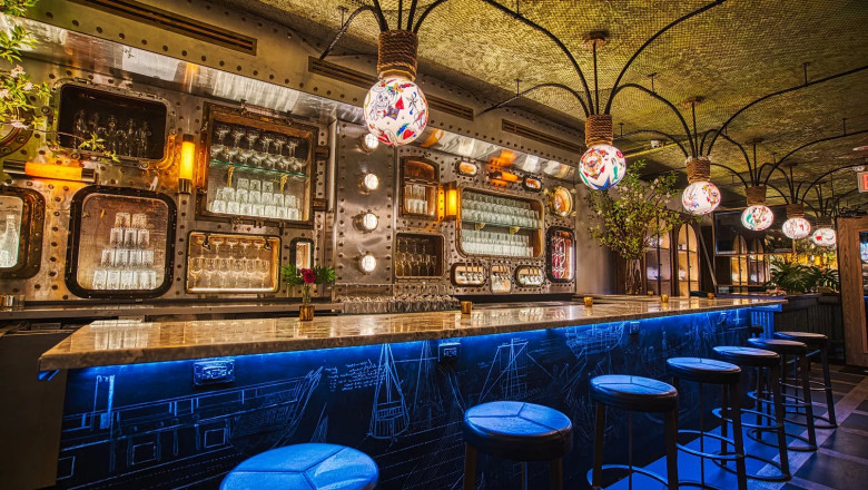 Book a Party Venue with Delicious Seafood