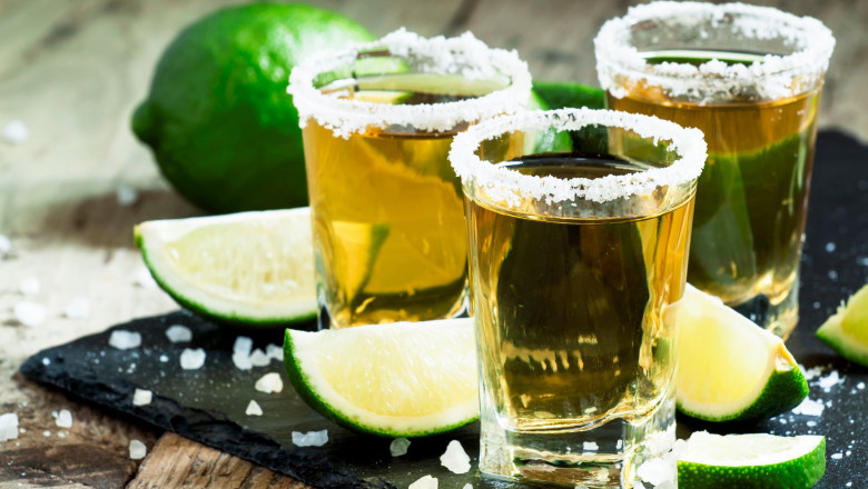Tequila is a low-sugar and carbohydrate-free distilled beverage that is prepared by fermenting the sugars of cooked blue agave plants