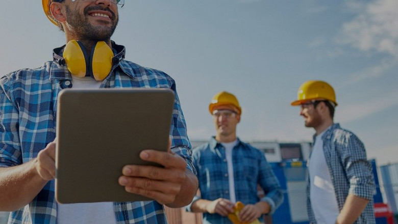 Topographical surveyor