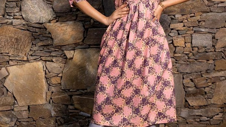 Serve The Stylish Look With This Exclusive Designer Kurti