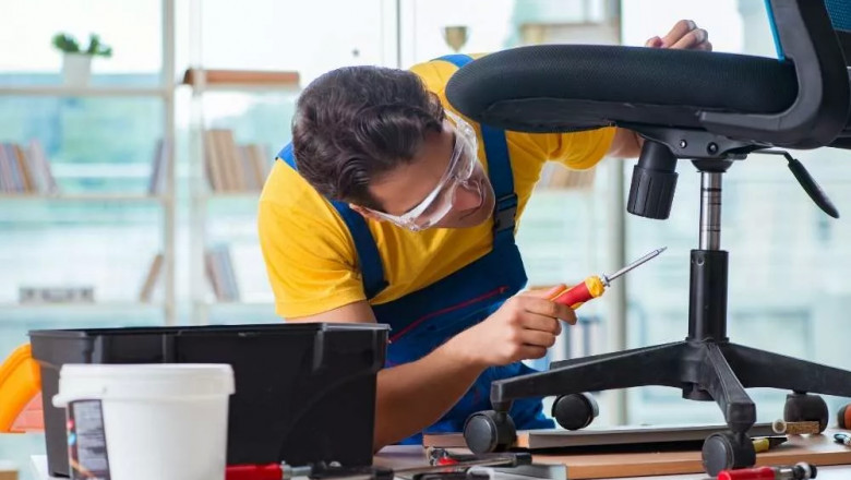 How to Fix an Office Chair That Won’t Stay Up