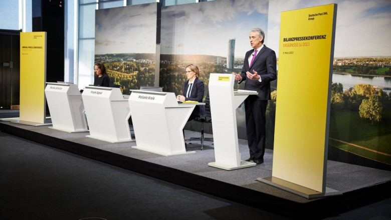 Deutsche Post DHL Group closes 2021 with record earnings