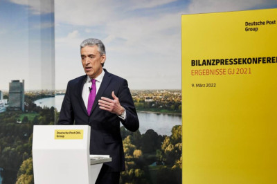 Deutsche Post DHL Group ends 2021 on a high, posts record earnings