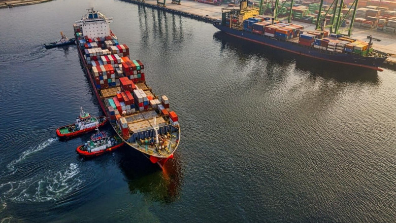 DP World 2021 revenue up 26% on acquisitions, new biz