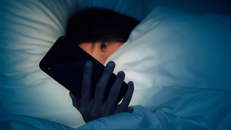 Top 5 Mistakes We Do With Our Smartphones